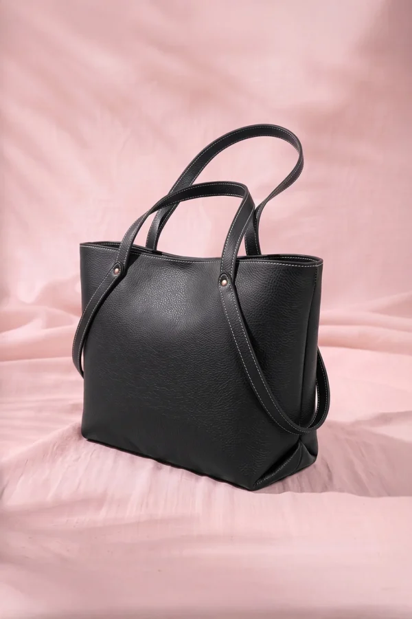 4_d18a659f-f05c-4645-bd55-b20d8ba6ae91 Rovista Fineur Tote Dove - Black